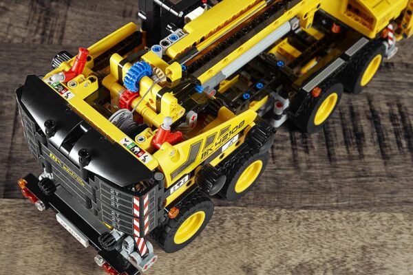 LEGO TECHNIC Mobile Crane 42108