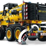 42108 LEGO Crane Truck rear view