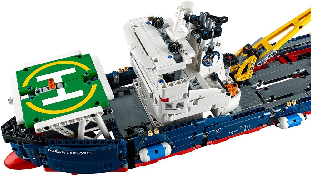 LEGO Technic Ocean Explorer 42064 > BRICK - The Original Subscription Boxes for AFOLs