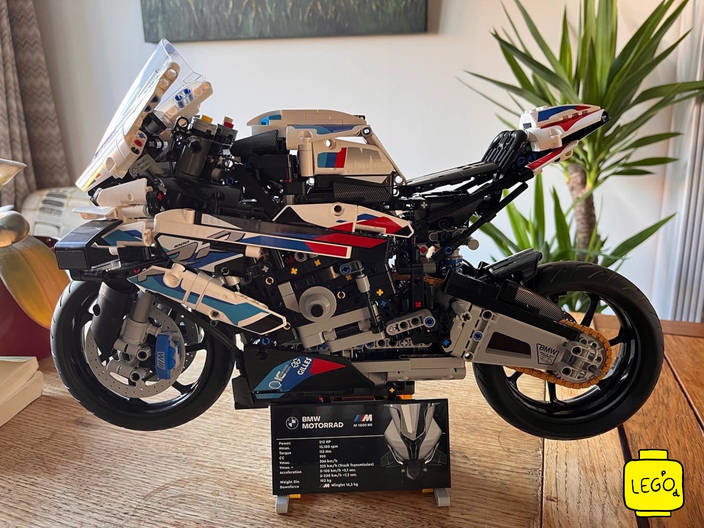 Alan's LEGO Technic BMW M 1000 RR 42130 build