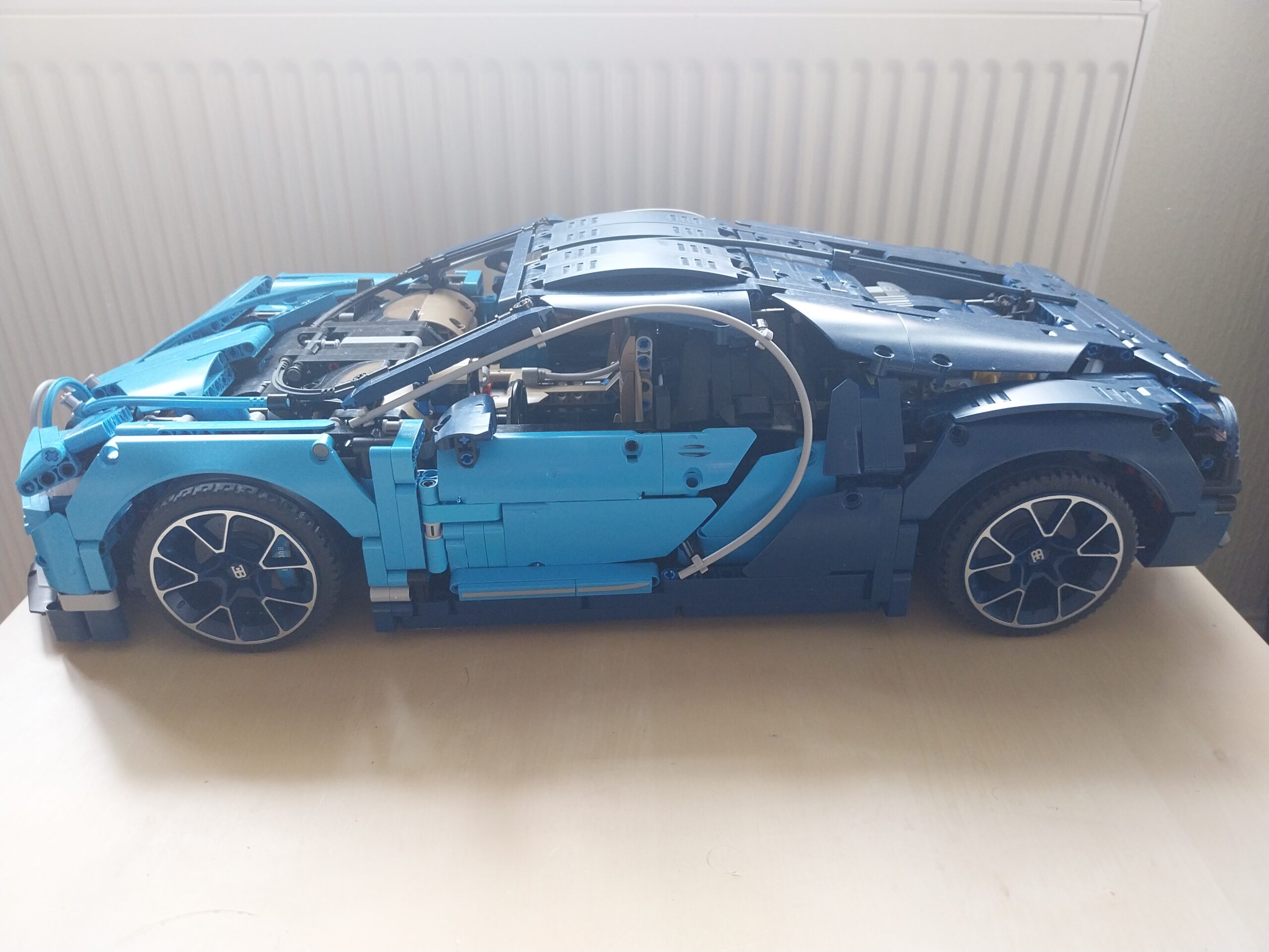 Brick Club member build - LEGO Technic Bugatti Chiron 42083, side view