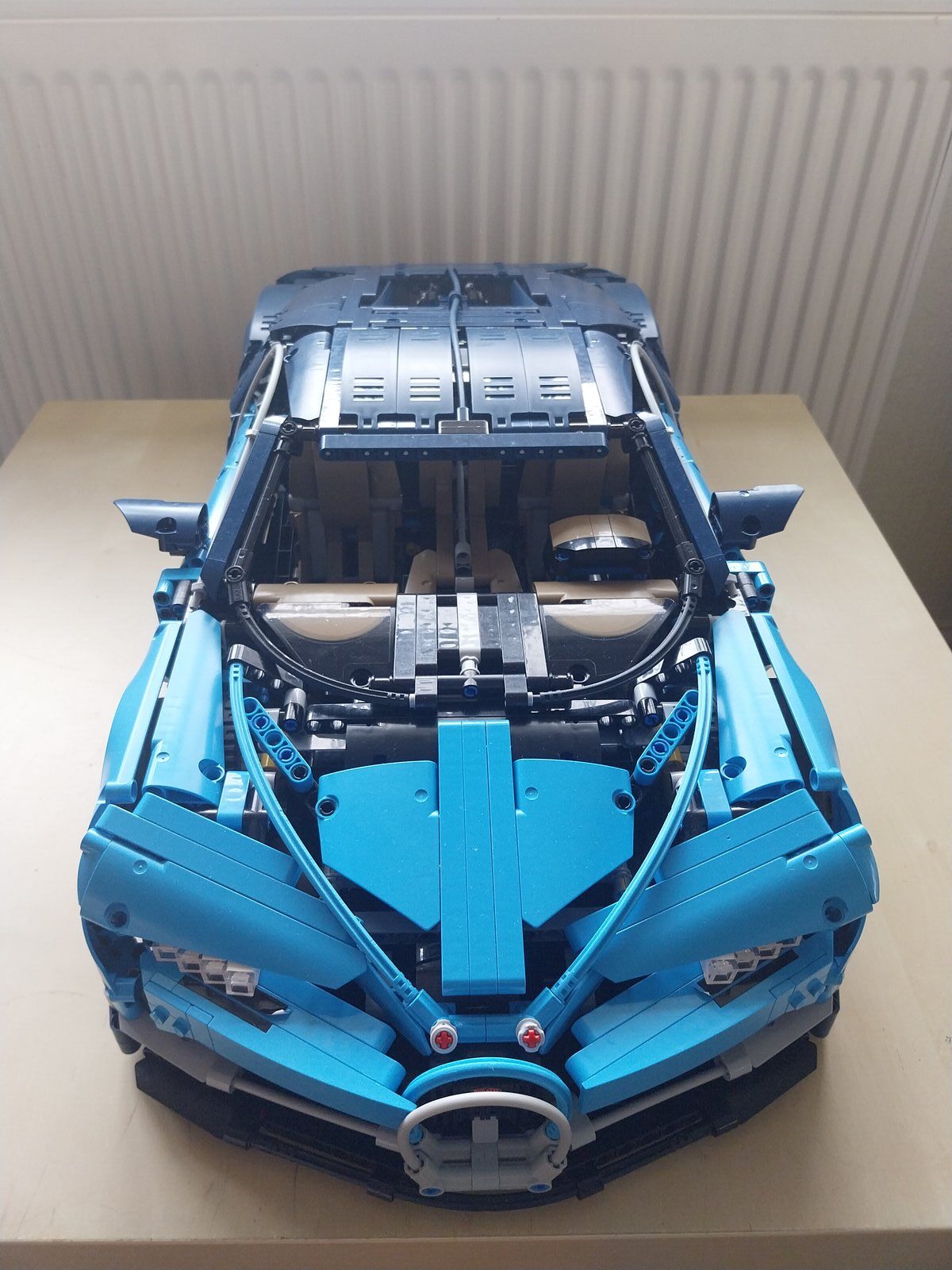 LEGO Technic Bugatti Chiron 42083 side profile