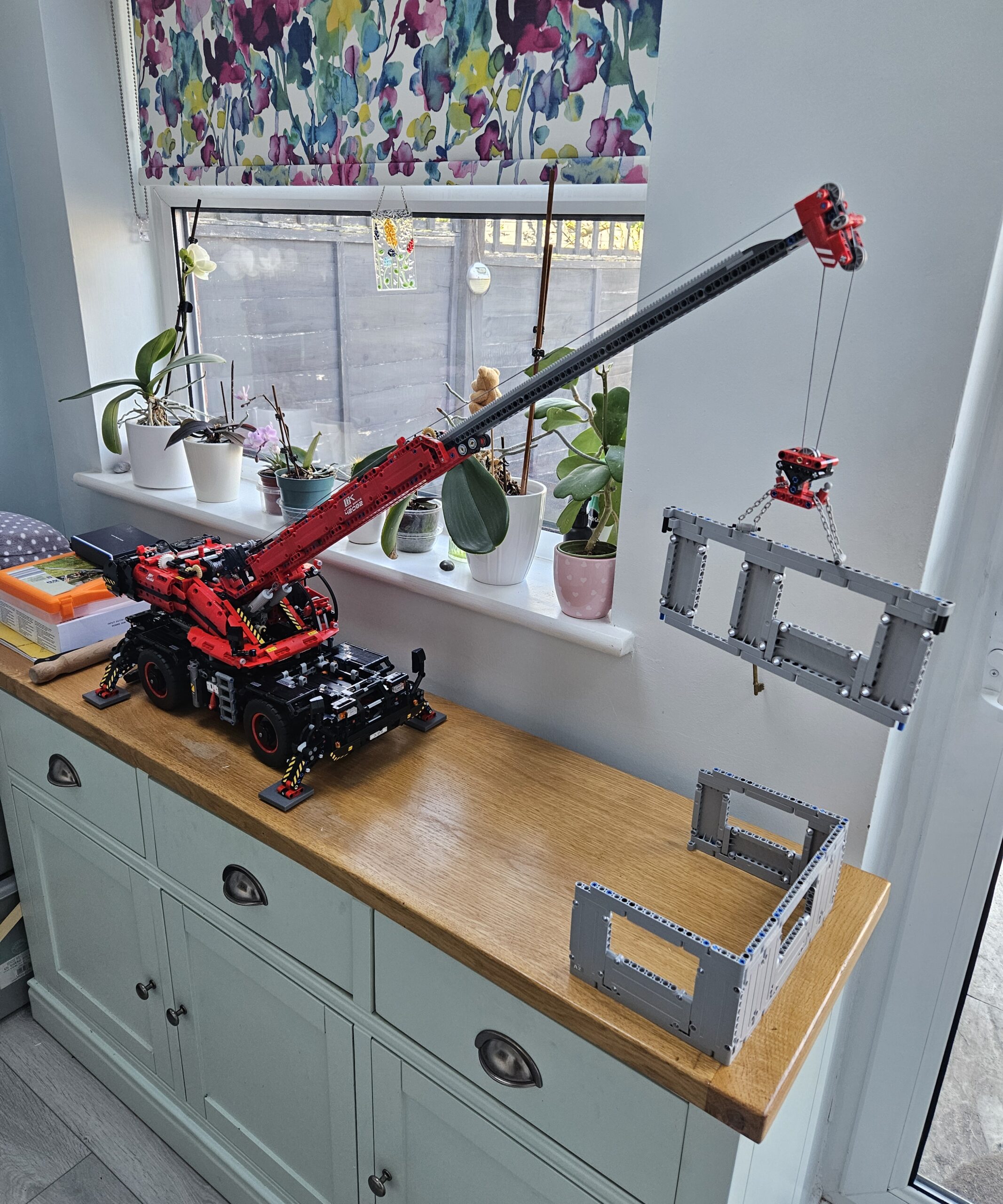 Mobile Crane MK II 42108 build nearing completion